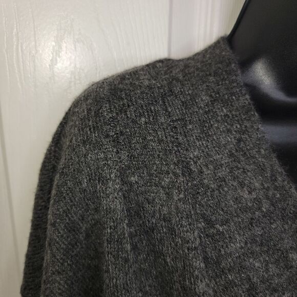 Astr the label gray wool blend wrap sweater size medium - Picture 4 of 7